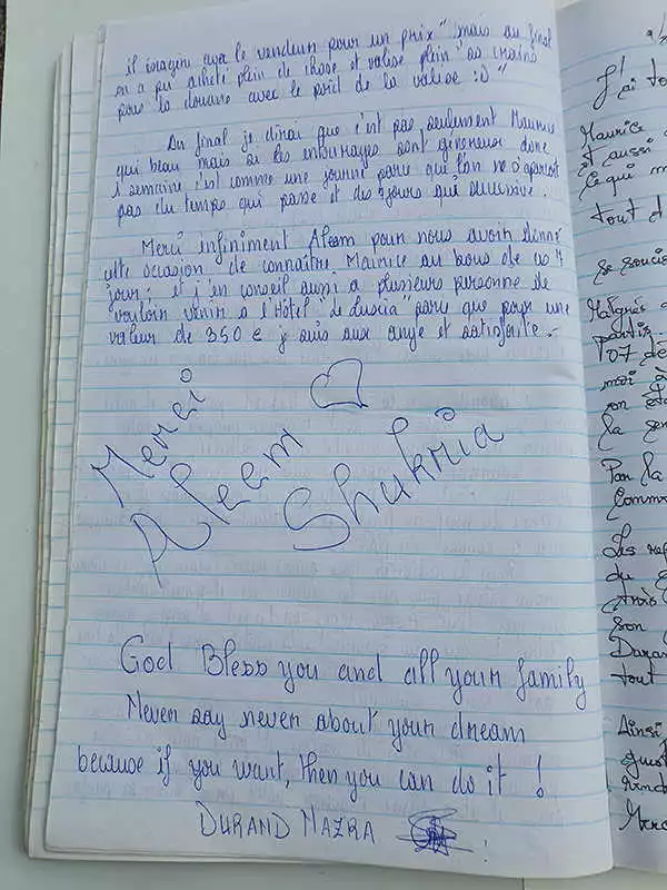 Visitors Book of Le LuXiA