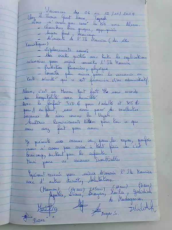 Visitors Book of Le LuXiA